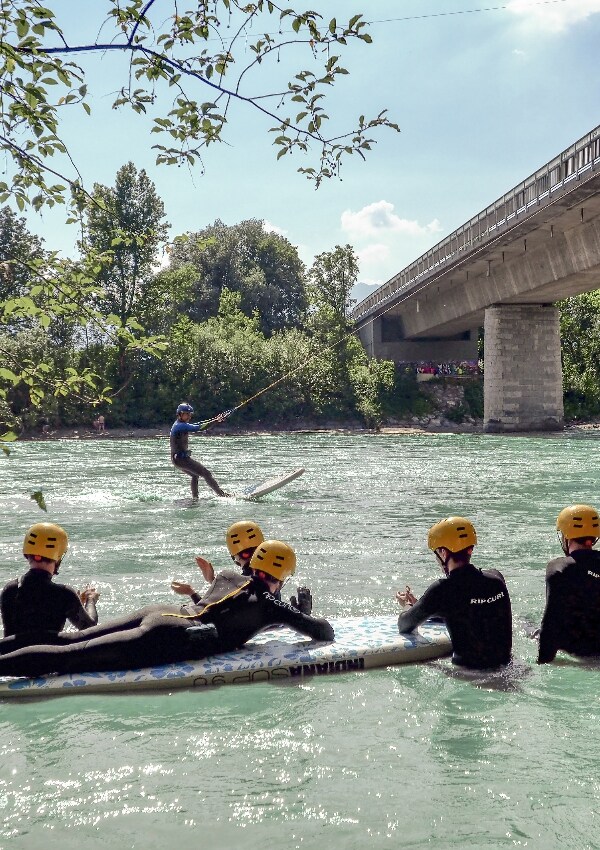 Your surfing experience in the middle of Innsbruck - Up Stream Surfing image
