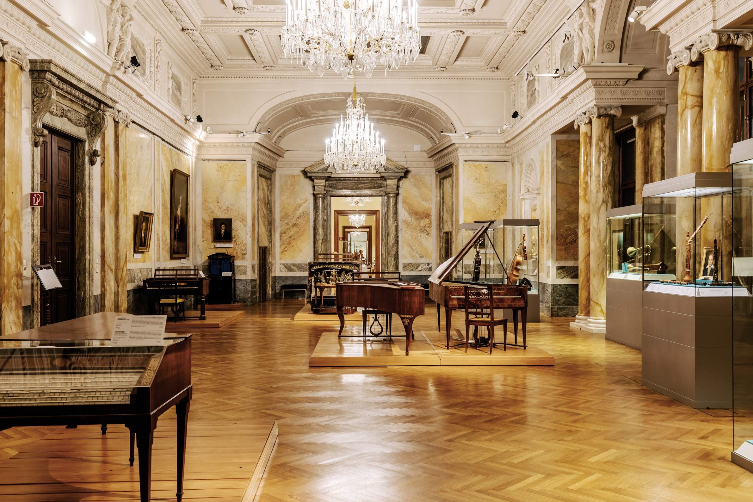 Sammlung alter Musikinstrumente