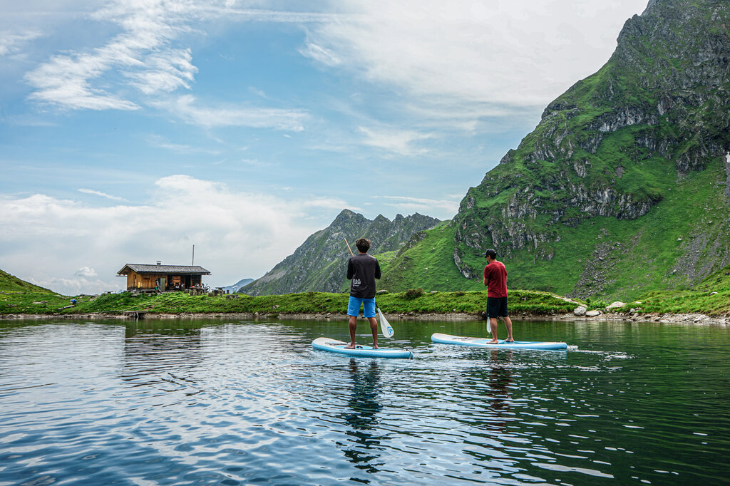 StandUpPaddling at the Seetalhüsli on the Hochjoch