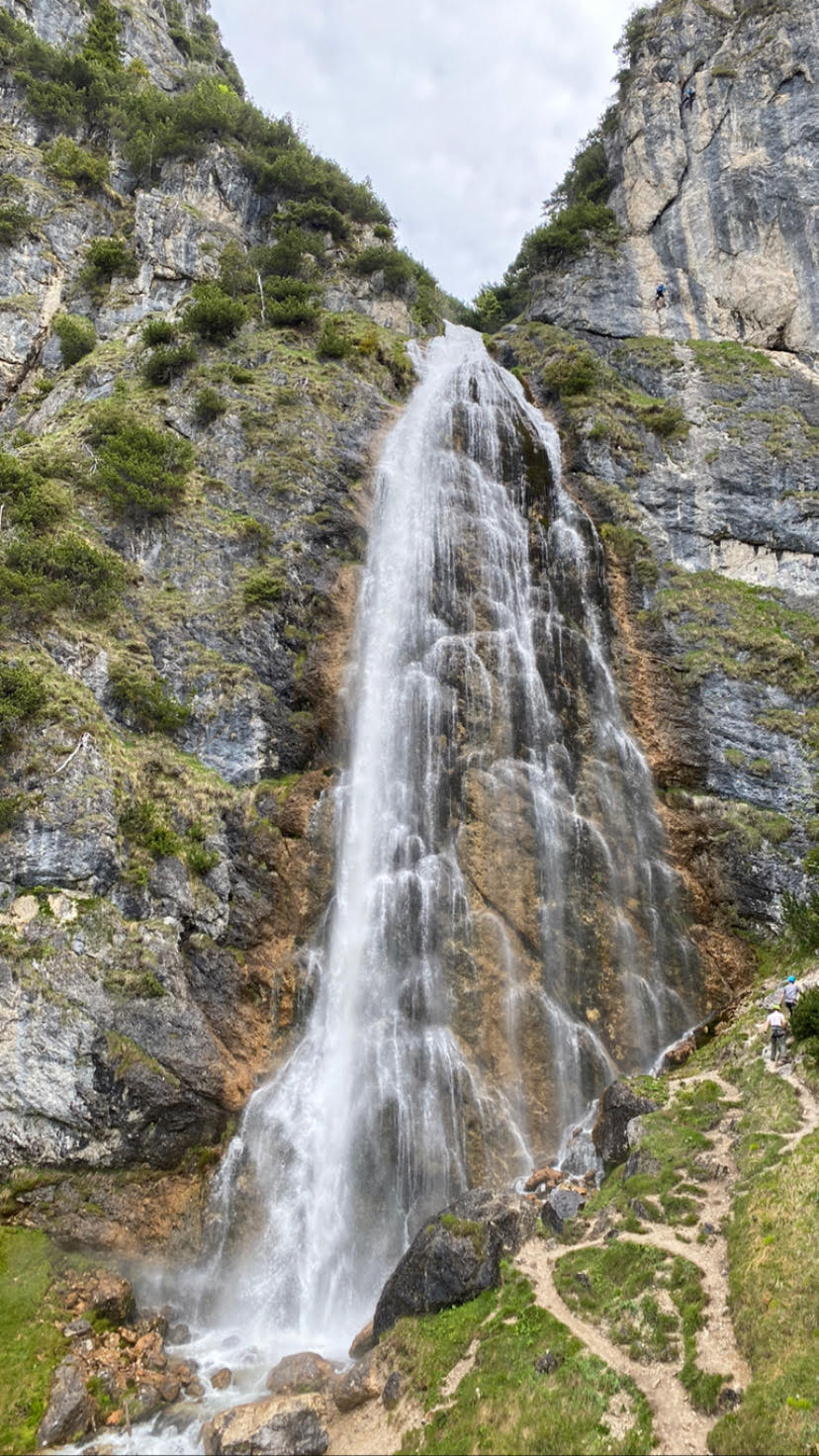 Family hike to the Dalfaz waterfall