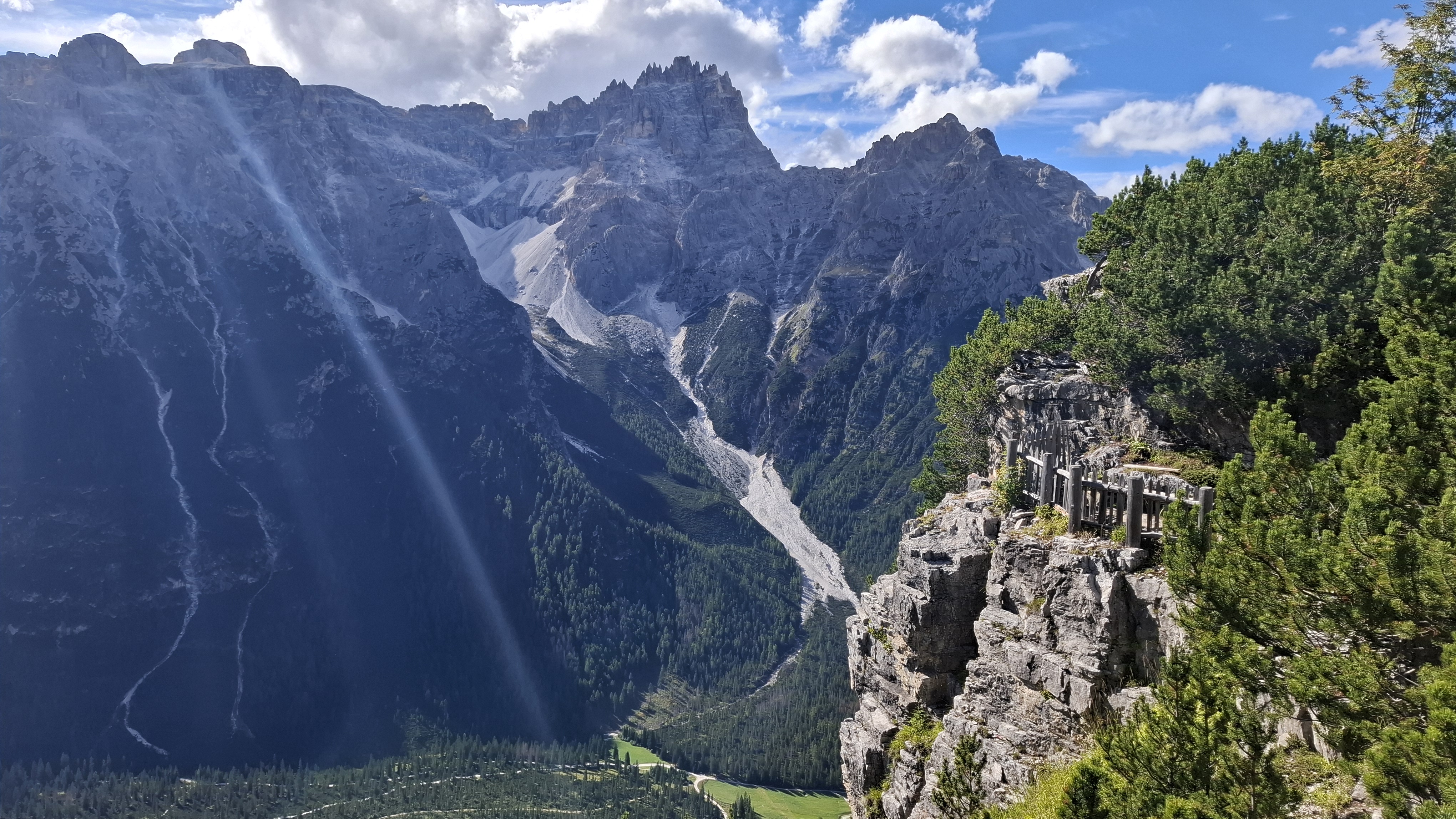 Montag: Rotwandwiesen - Kreuzbergpass. Sextner Dolomiten