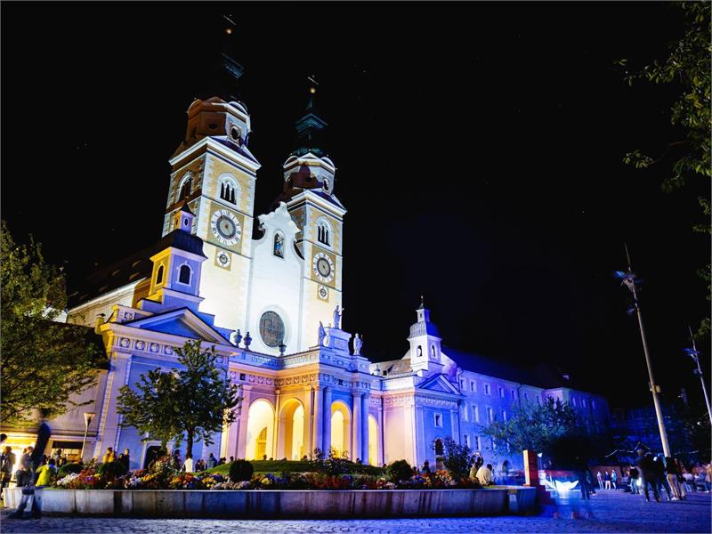Abendführung - Brixen bei Nacht erkunden