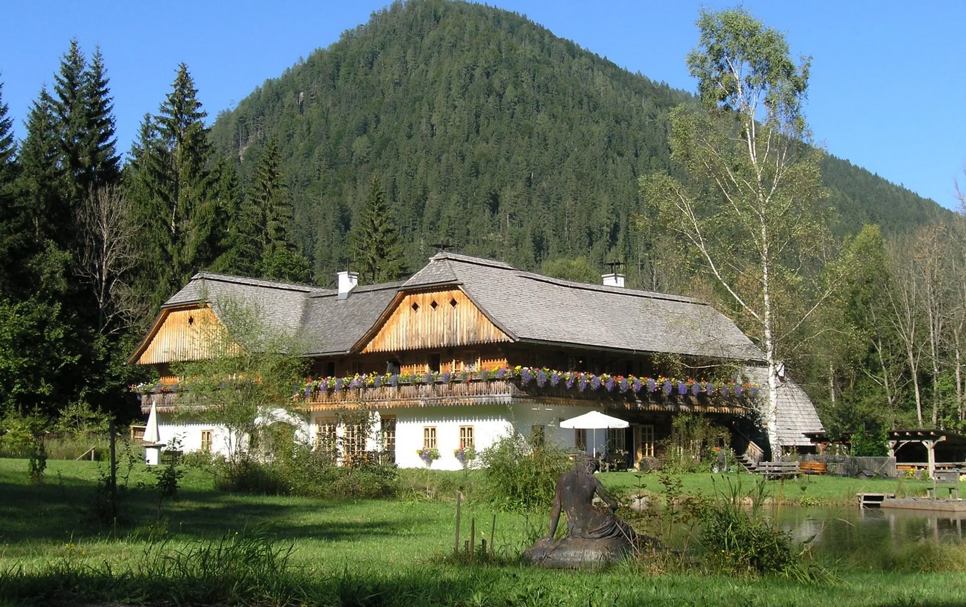 Exclusive celebration in the Salzatal - events in a special natural setting