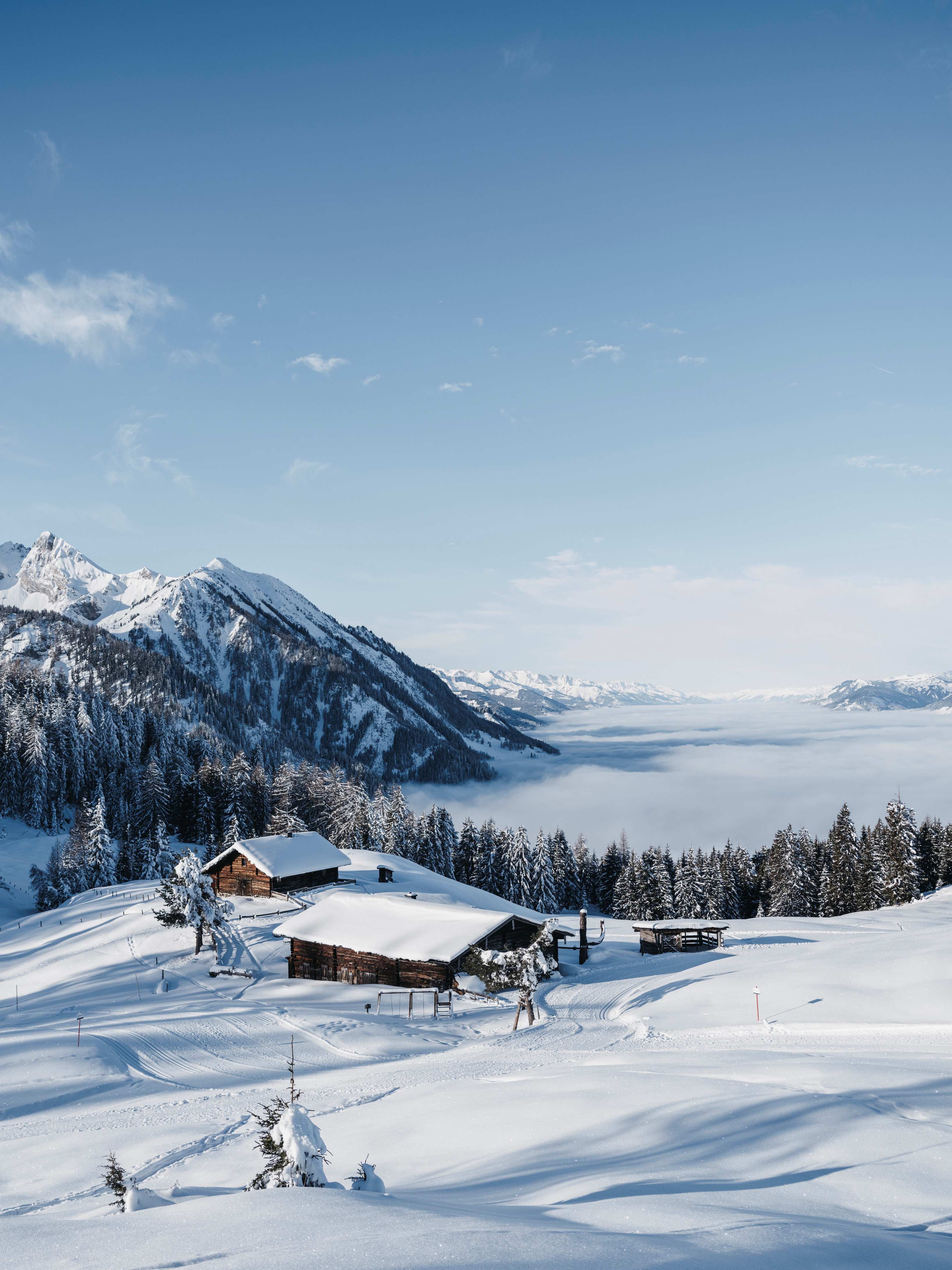 Alpendorf Promenade im Winter