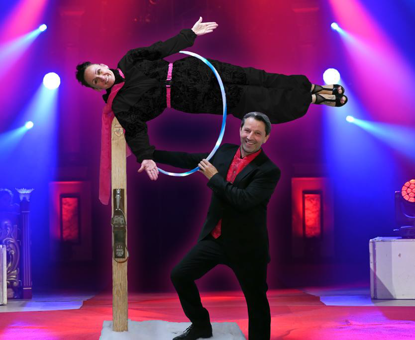 Mittwoch 17.12.- 21:15 Claudia & Michael Late´s  Magier Show "Magic from the Mountains"
