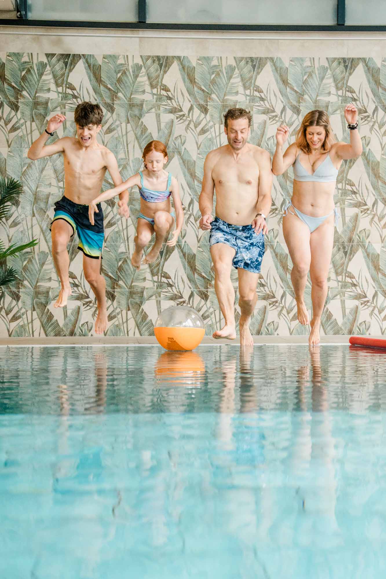 Pool area 