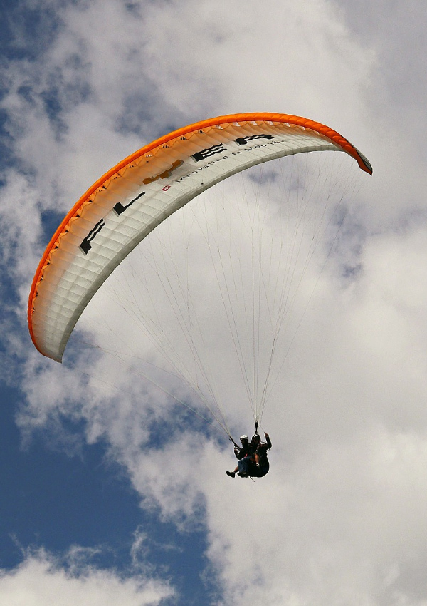 Tandem flight