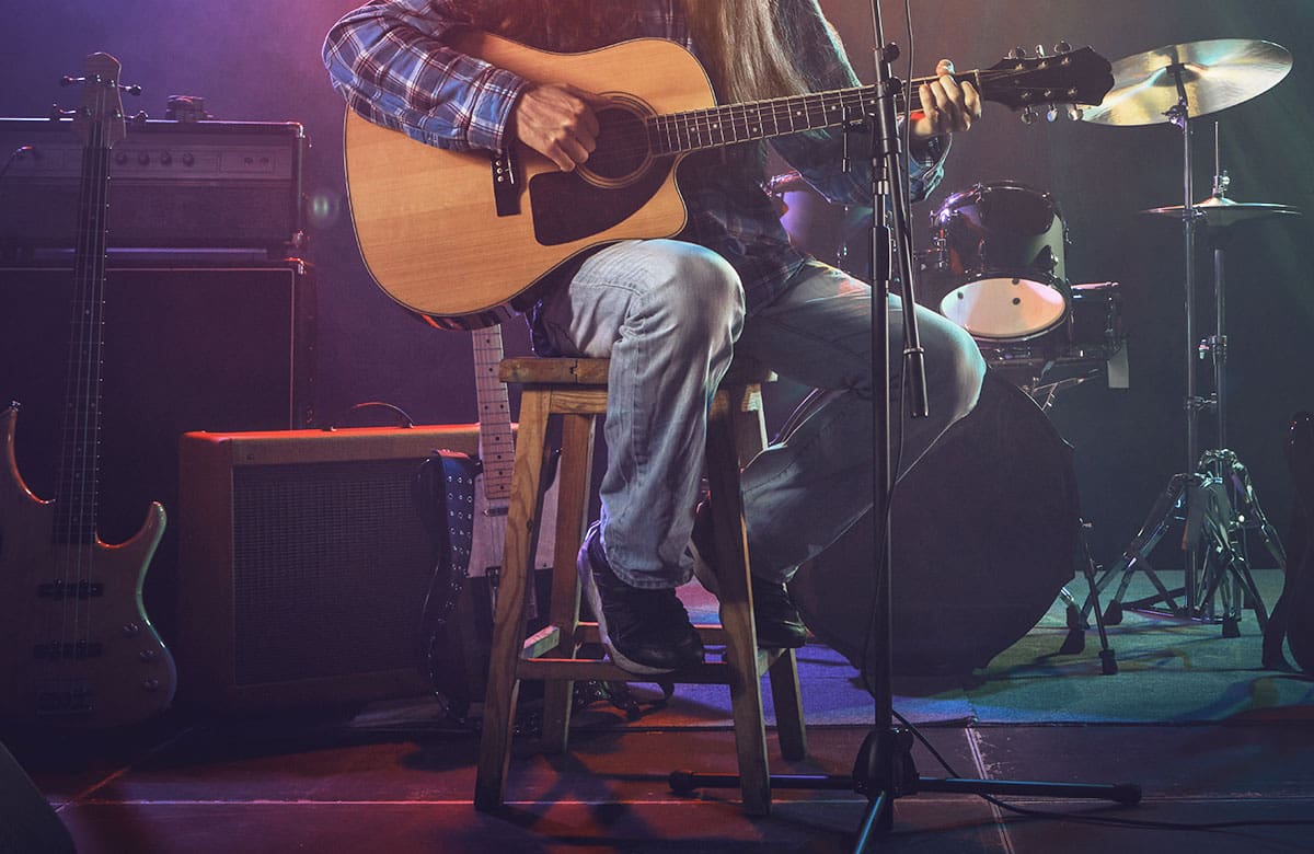 Live music at the bar