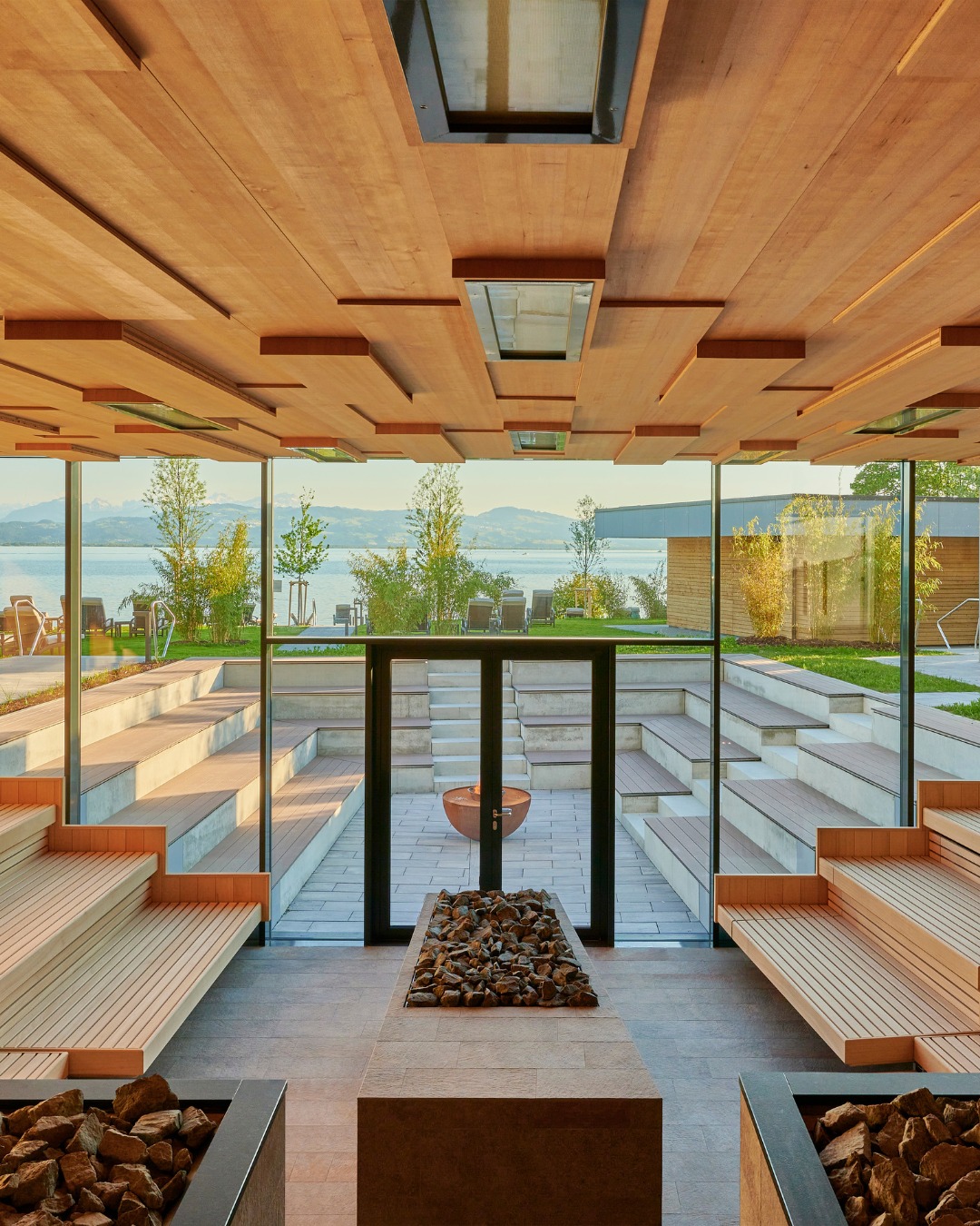 Time out with a view: thermal baths, sauna & action