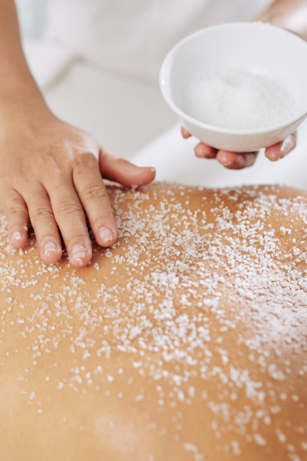 Peeling Zeit 'Cool Body' mit Saunameister Markus Gruber