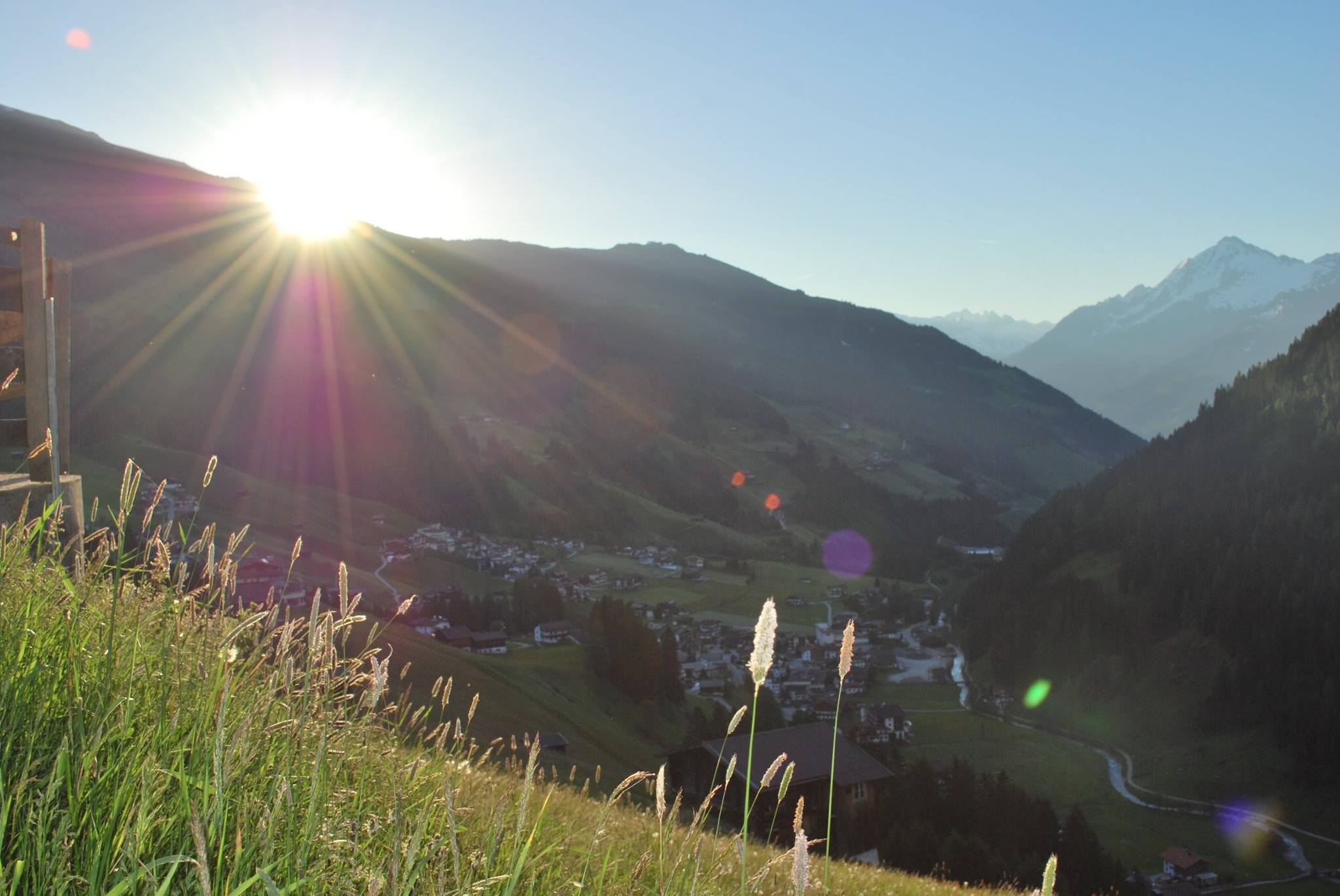 Hut breakfast and hiking experience in Gemais