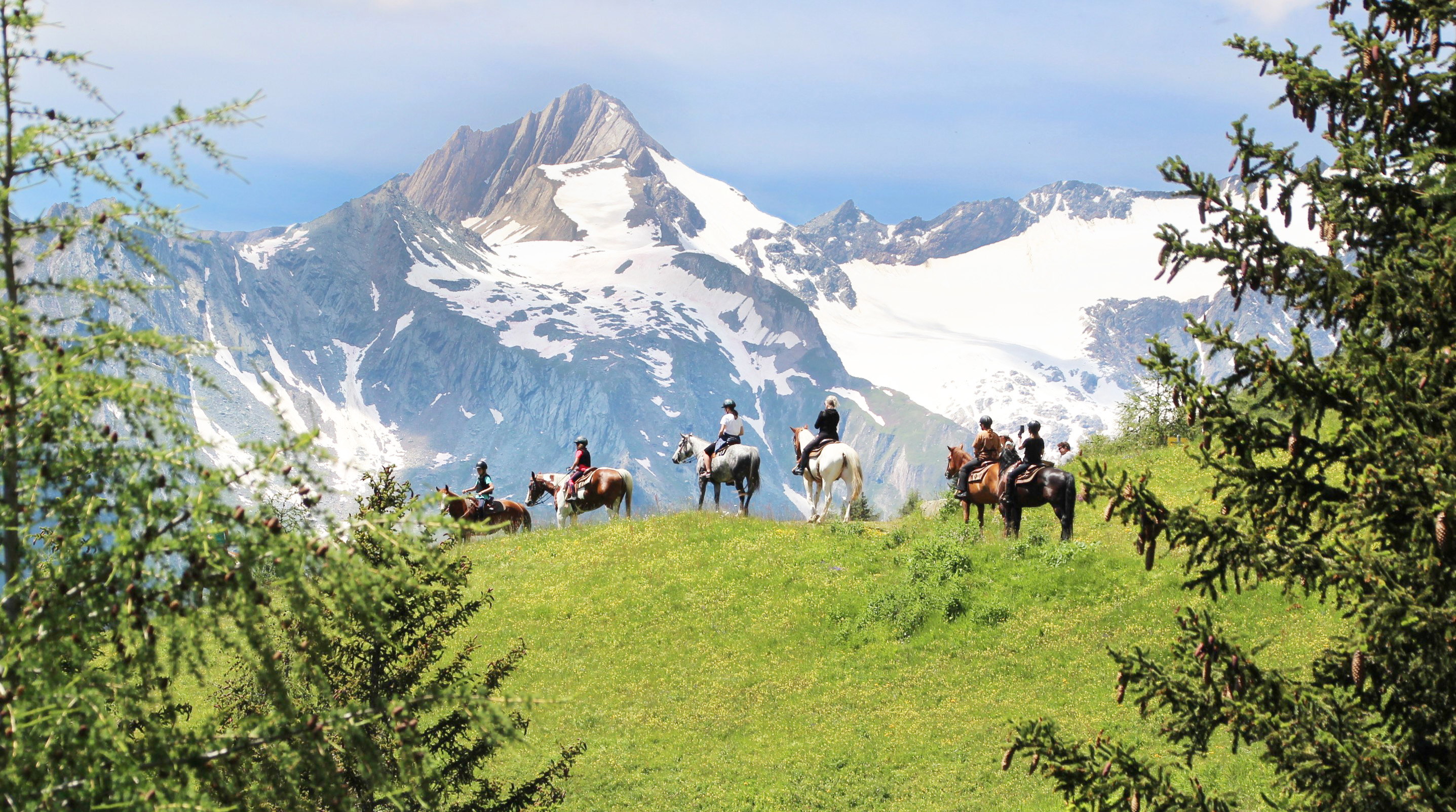 REITERLEBNIS
BODENALM inkl. Lagerfeuerromantik