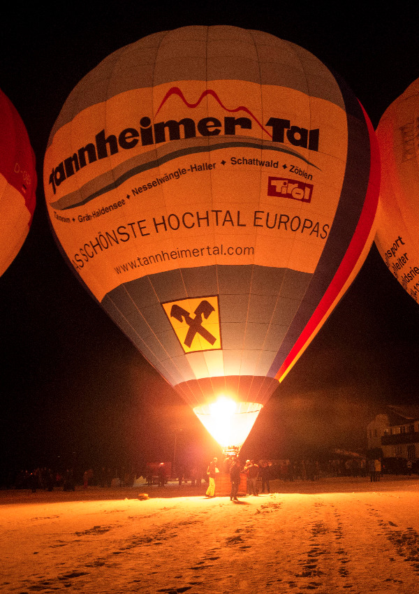 Tanzende Ballone - Ballonglühen