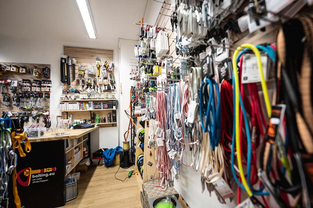 bolting.eu Klettershop Innsbruck - "Where climbing finds city!"