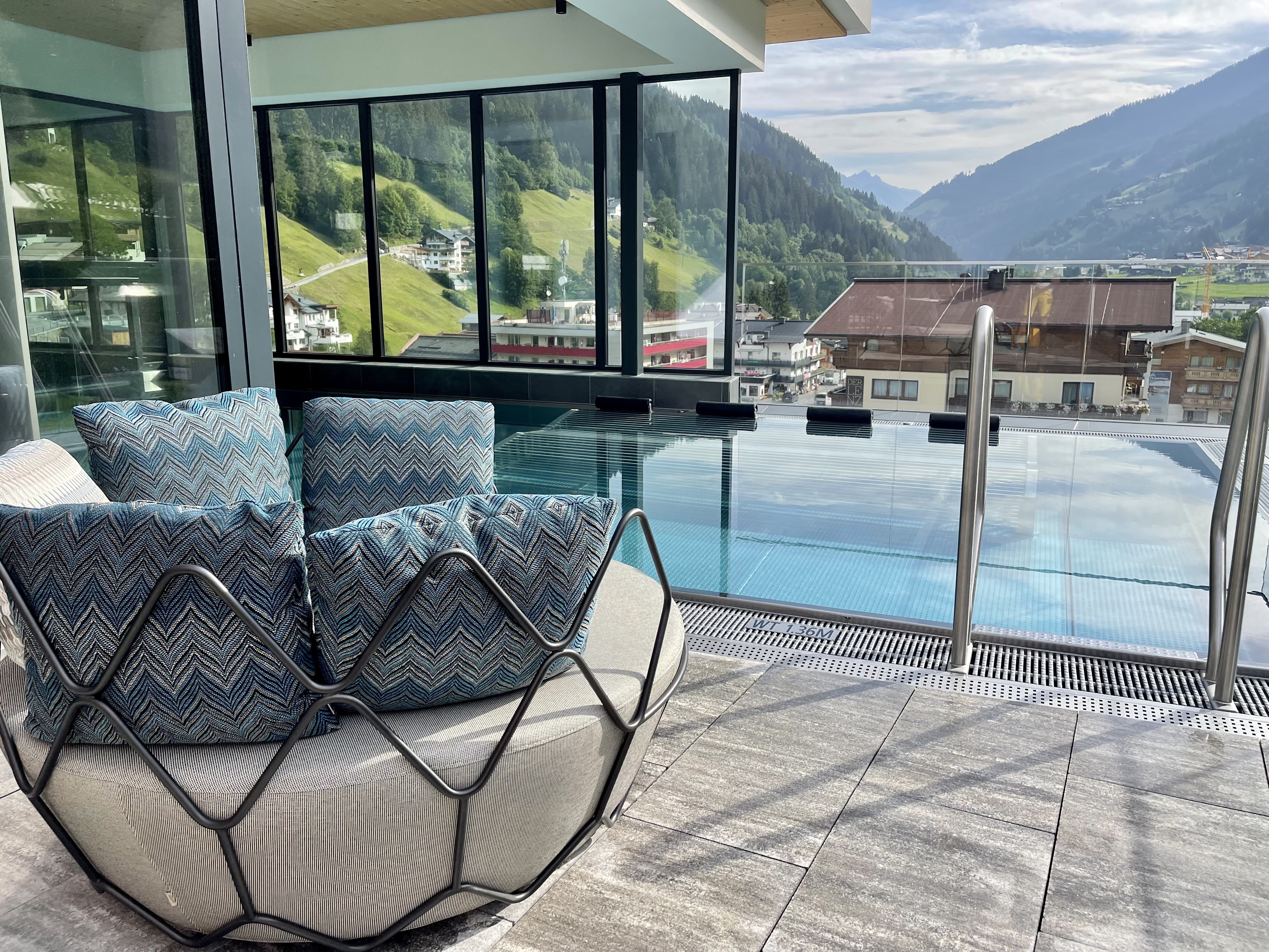 DAY - SPA Short from 14:00 for external guests
