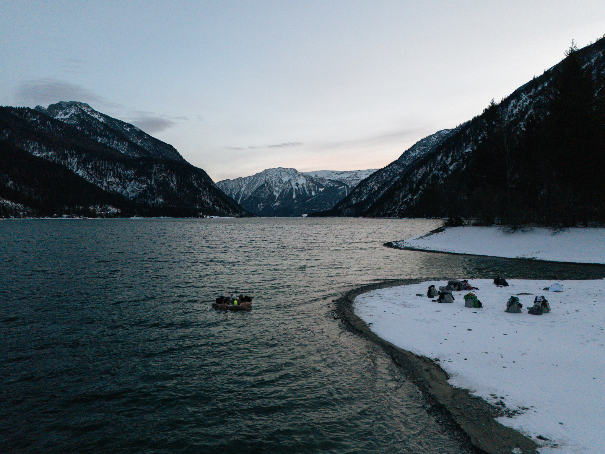 Neujahrs Eisbaden im Achensee