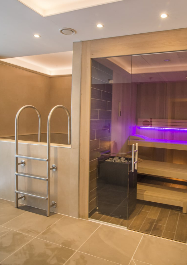 Pure relaxation: steam bath for two