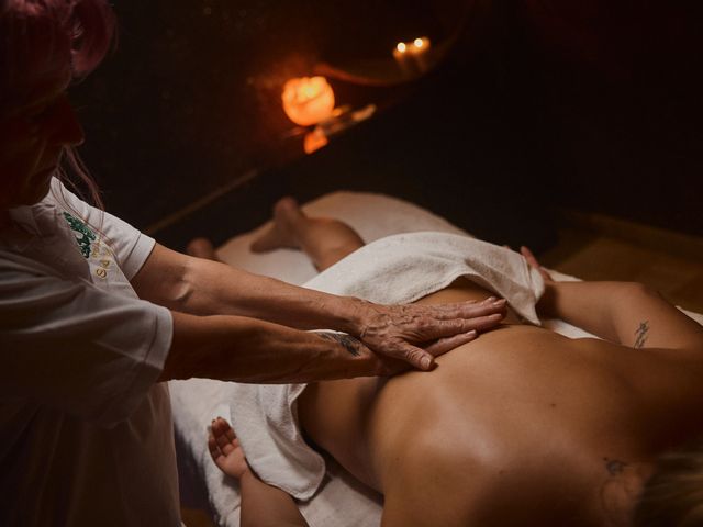 Intensive back massage