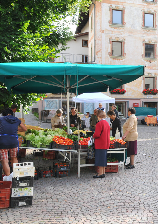 Bauernmarkt in Sarnthein