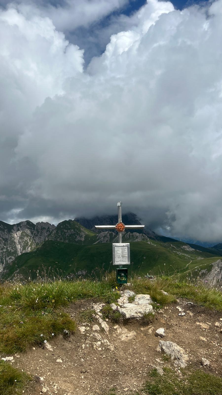 Hike | Sobutsch*