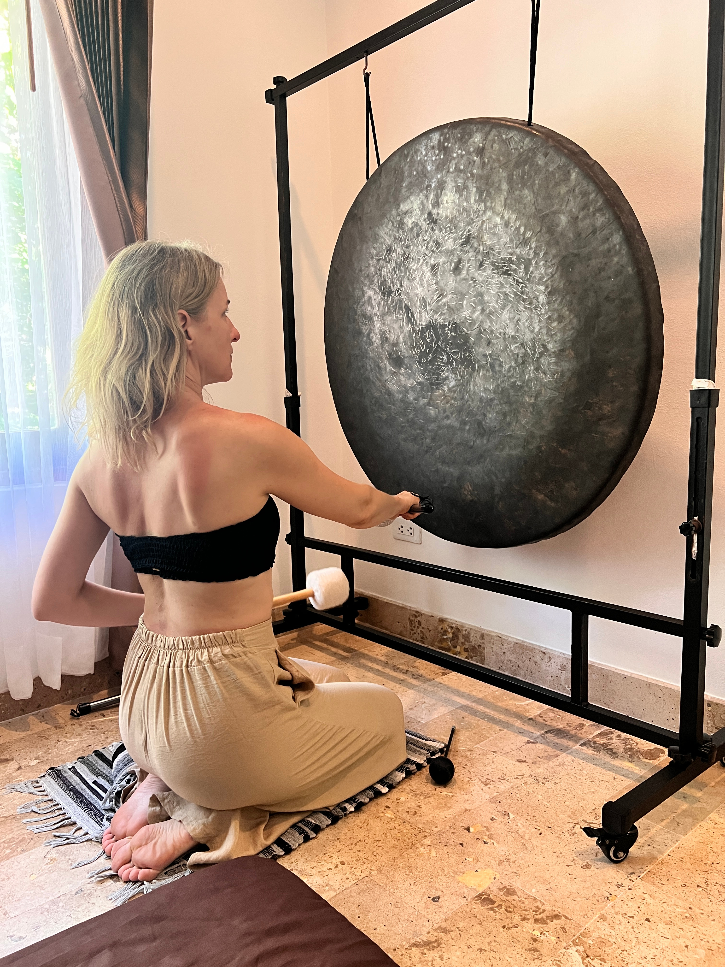 Candlelight Sound Bath – Tiefenentspannung bei Kerzenschein