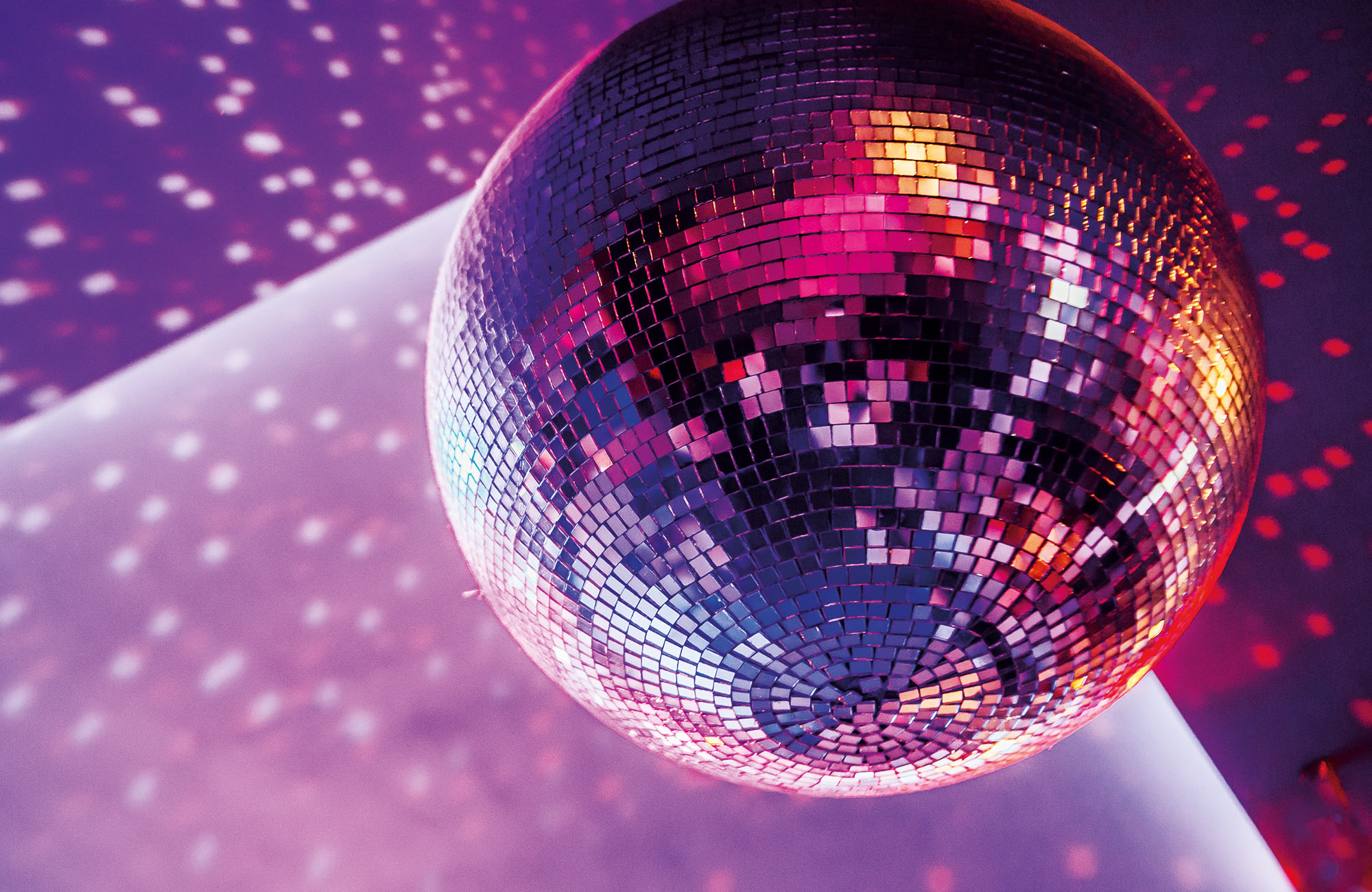 Mega Weihnachtsparty–Schlager-
Mix in der SEETELHOTEL Villa
Esplanade